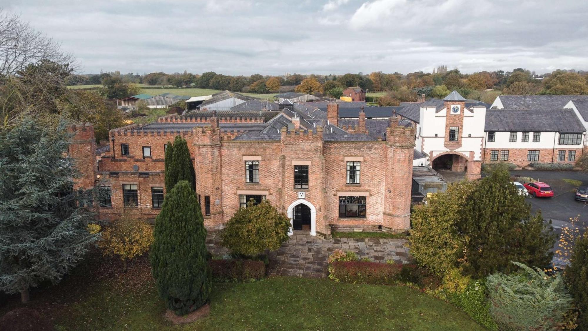 Crabwall Manor & Spa - BW Signature Collection Chester Buitenkant foto